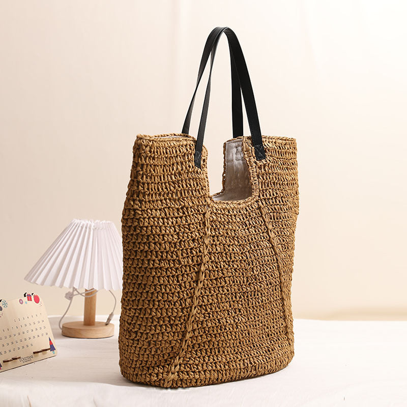 Stylish and Spacious Rattan Bag Skanto