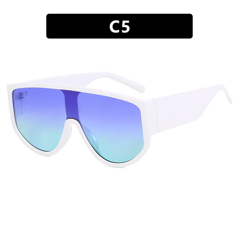 Women's fashionable sunglasses with an otherworldly design Skanto