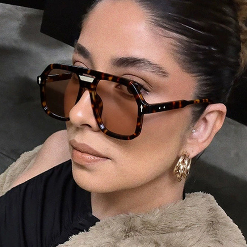 Women's oversized sunglasses with polygonal frame and UV protection Skanto