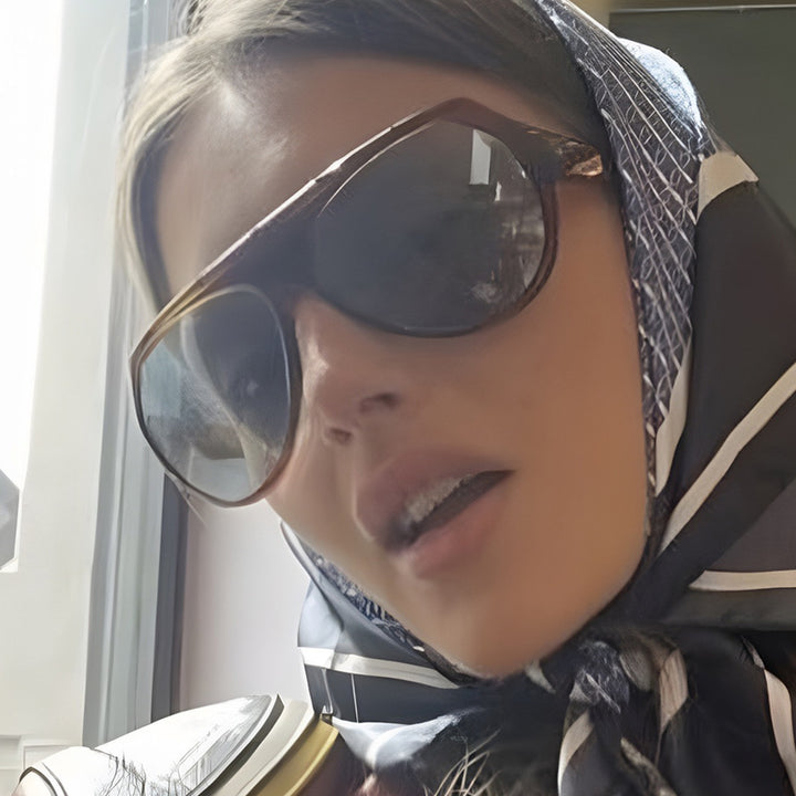 Dame moteriktig oversized solbrille med sporty design Skanto