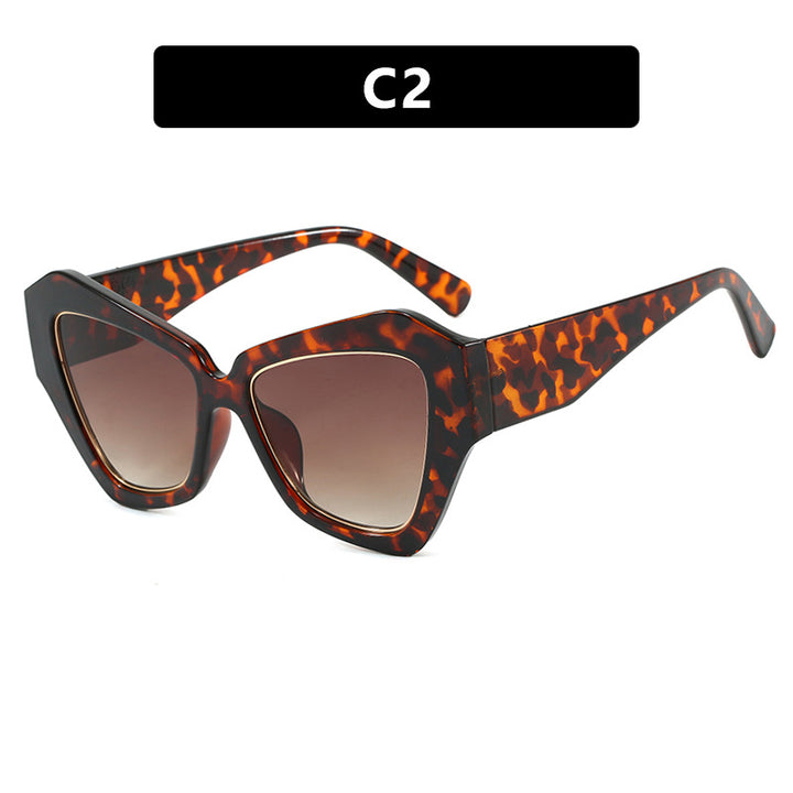 Women's trendy Cat-Eye sunglasses with elegant frame and UV protection Skanto