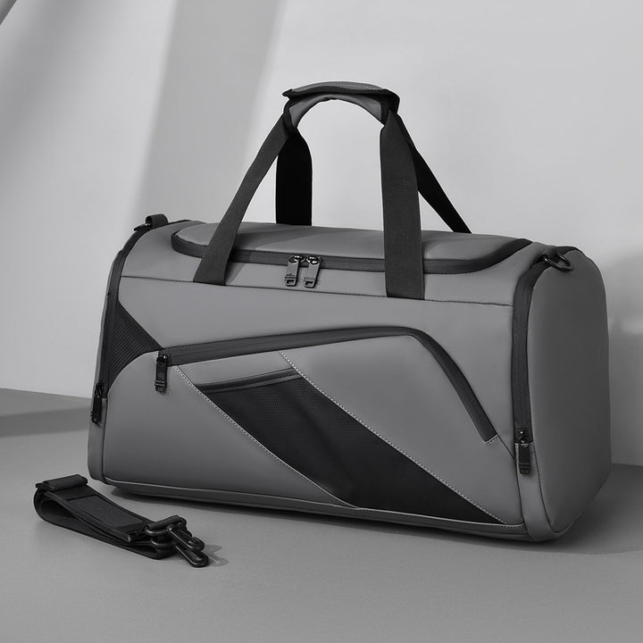 Dame Sporty Reisetui med innovativt romdesign Skanto