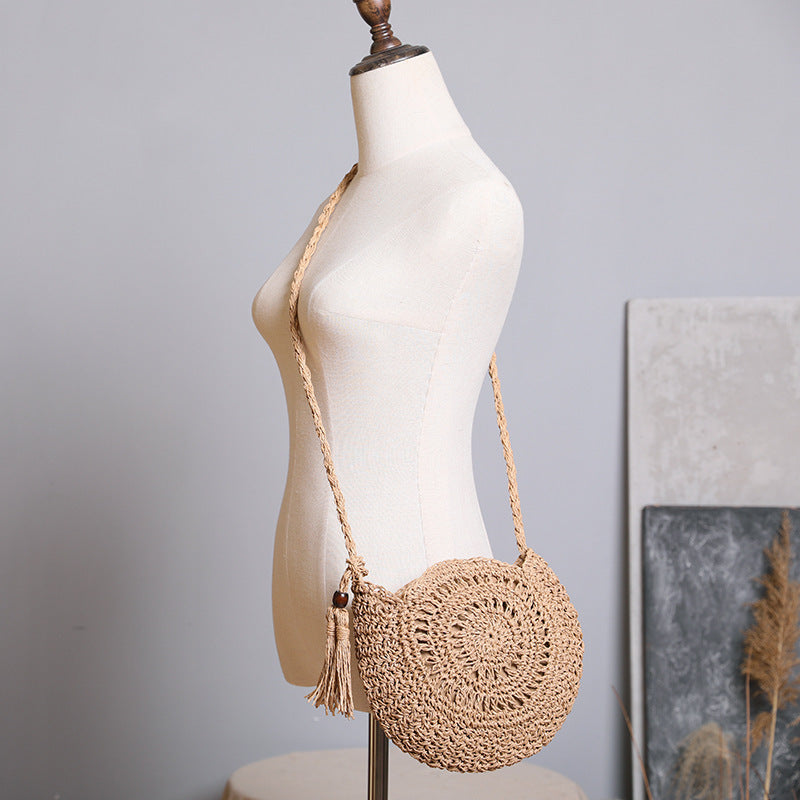 Rundveske laget av naturlig jute med trendy frynse-detalj Skanto