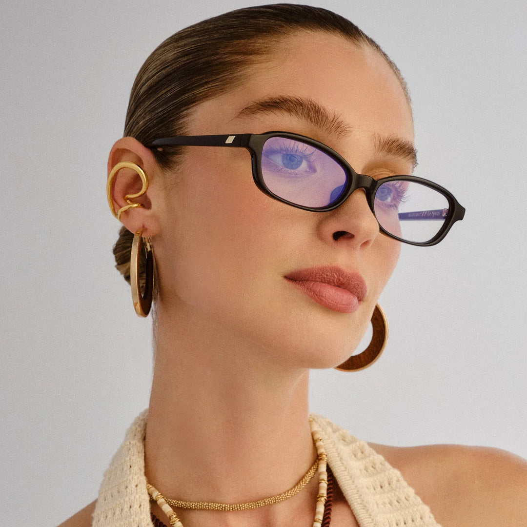 Women's fashionable sunglasses in stylish oval design with UV protection Skanto