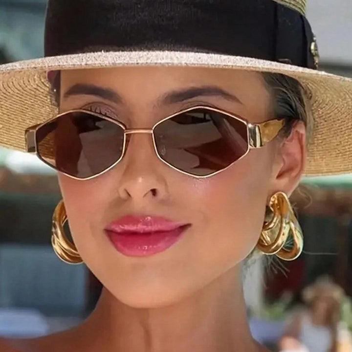 Women's geometric sunglasses with slim metal frame and polarized lenses Skanto