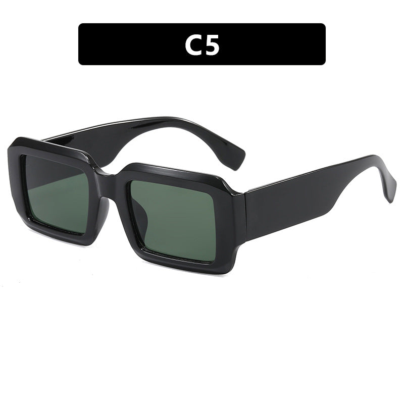 Dame oversized kvadratisk solbrille med moderne plastikkramme Skanto