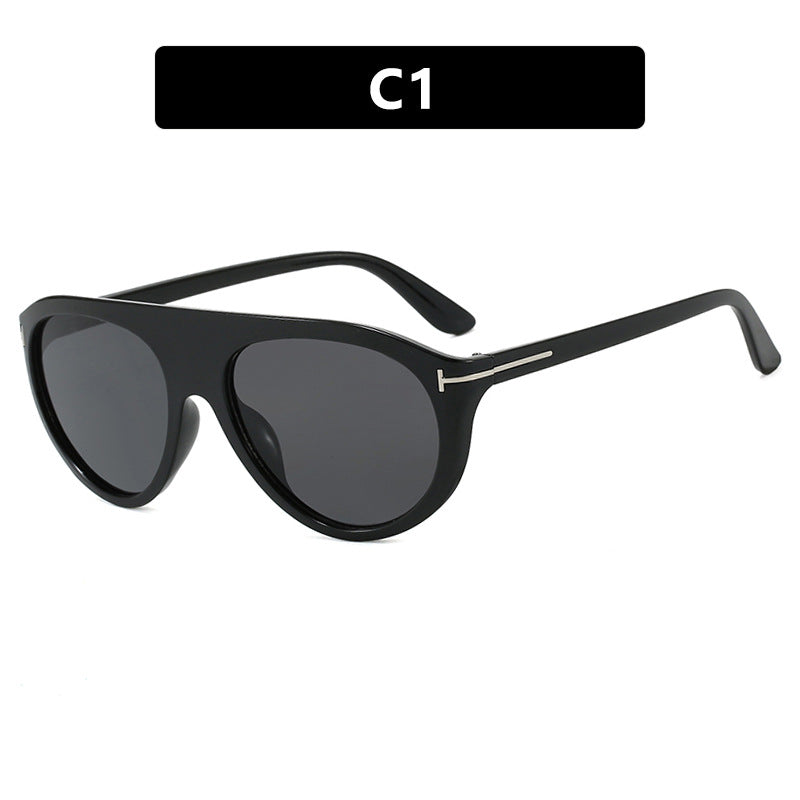 Women's Cat-Eye Sunglasses with Protective UV Filter and Mirrored Lenses Skanto