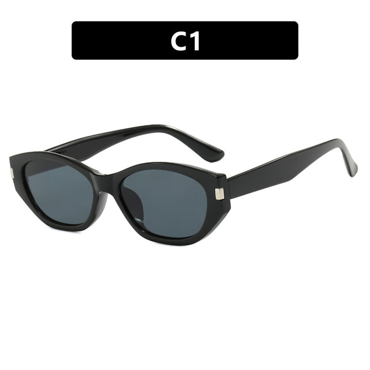 Dame moteklær Cat-Eye solbriller med elegant, transparent ramme Skanto
