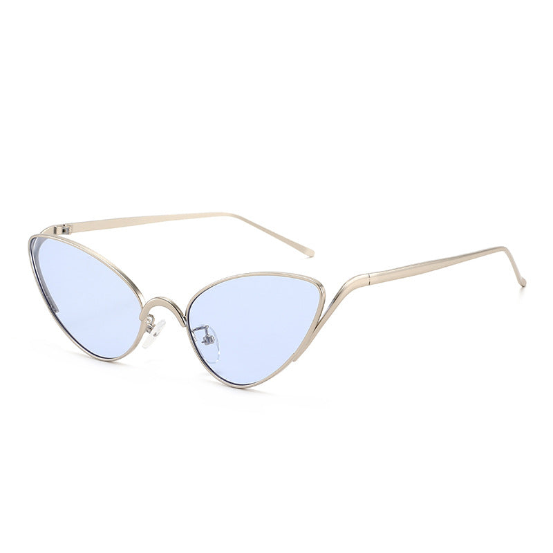 Women's Cat-Eye Sunglasses in Elegant Design Skanto