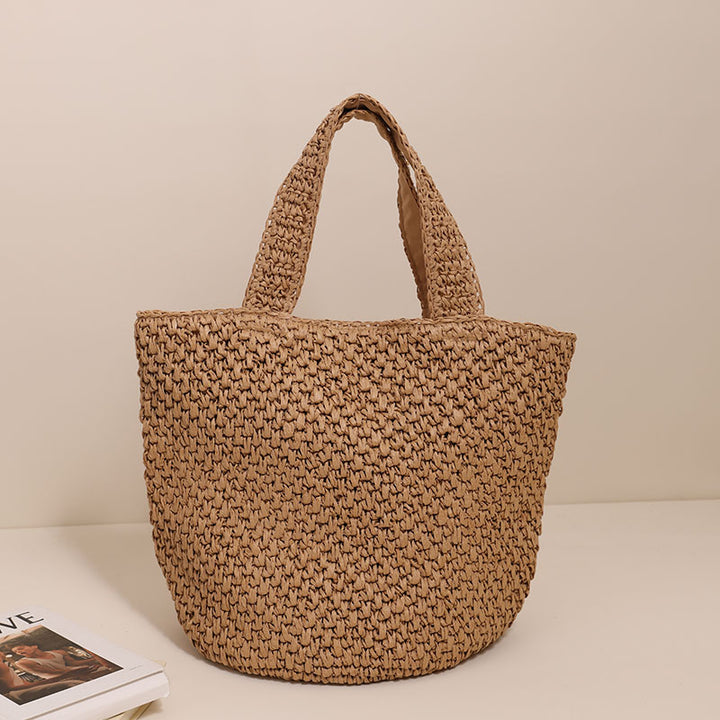 Stylish basket bag made of natural fiber with ample storage Skanto
