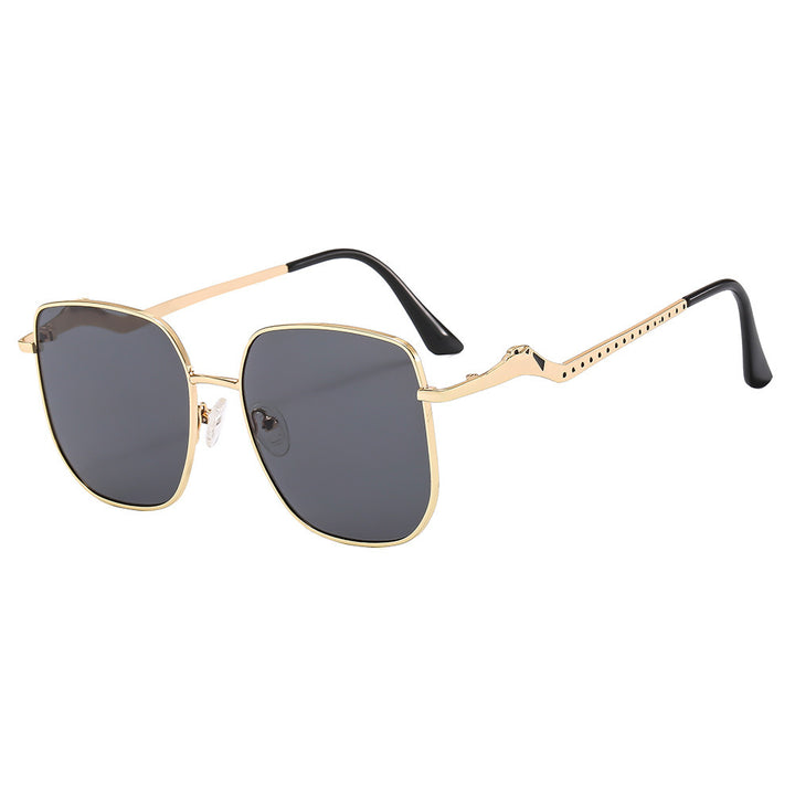 Dame firkantet designer solbrille med dekorative aksenter Skanto