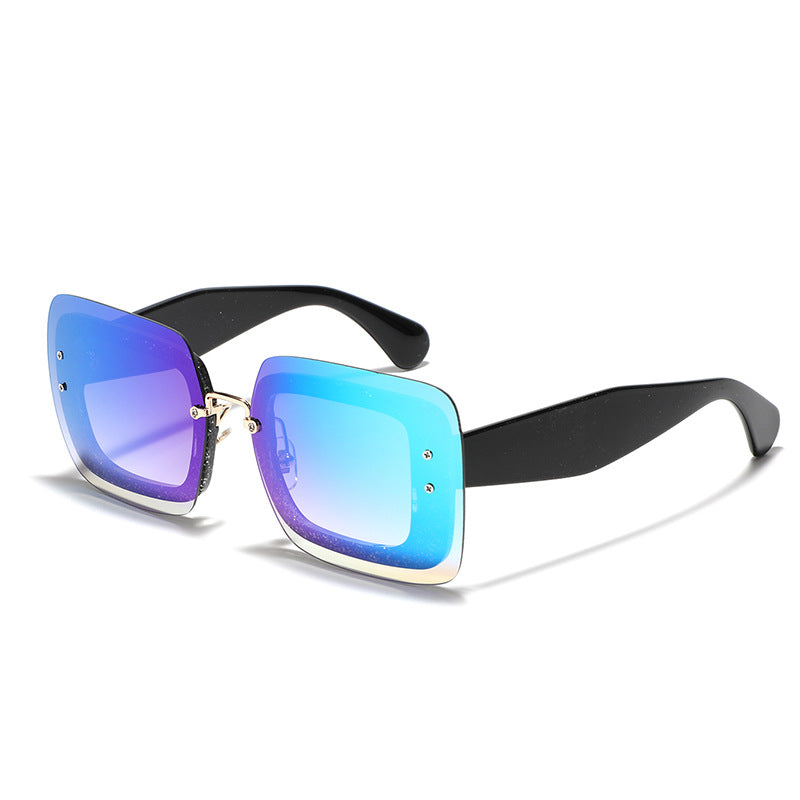 Dame kvadratisk solbrille med innovativ ramme Skanto