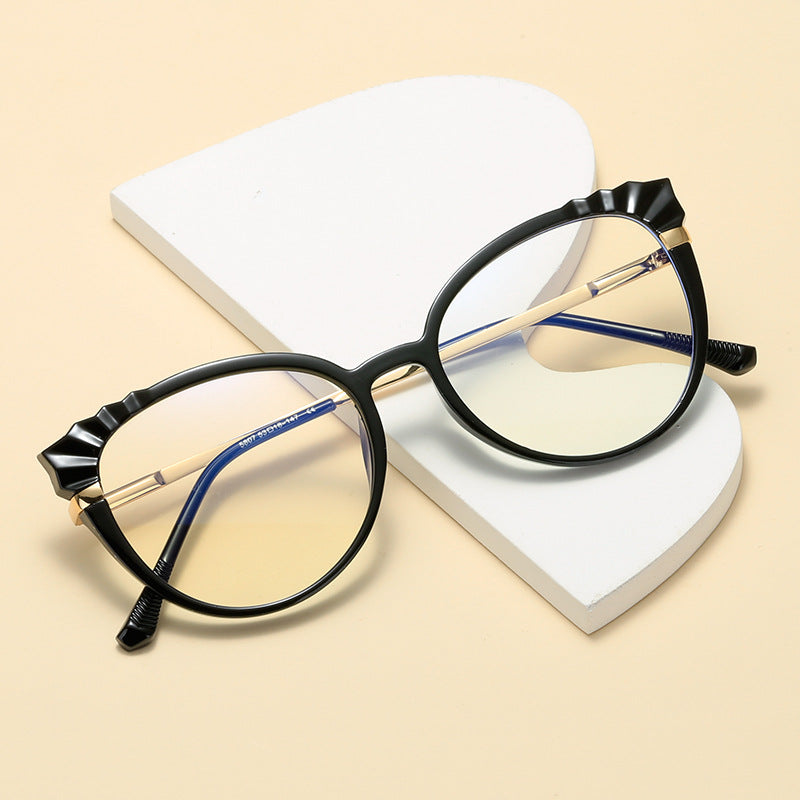 Dame moteriktig brille i elegant cat-eye-stil Skanto
