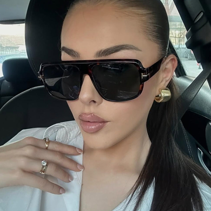 Women's fashionable square sunglasses with trendy tortoise pattern Skanto