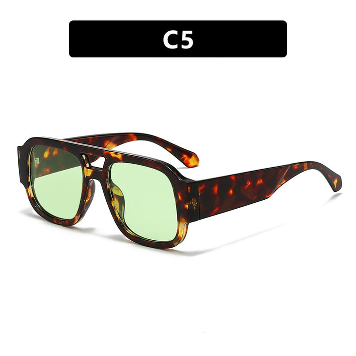 Women's modern sunglasses in elegant rectangular design Skanto