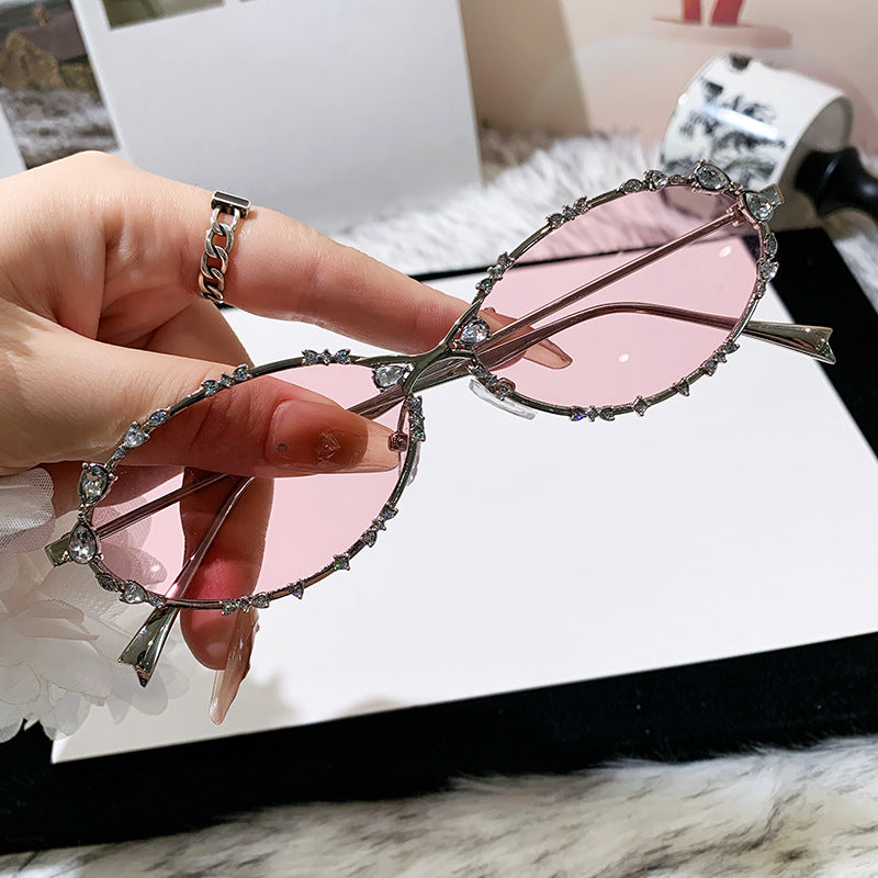 Women's exclusive sunglasses with sparkling rhinestone decoration and elegant metal frame Skanto