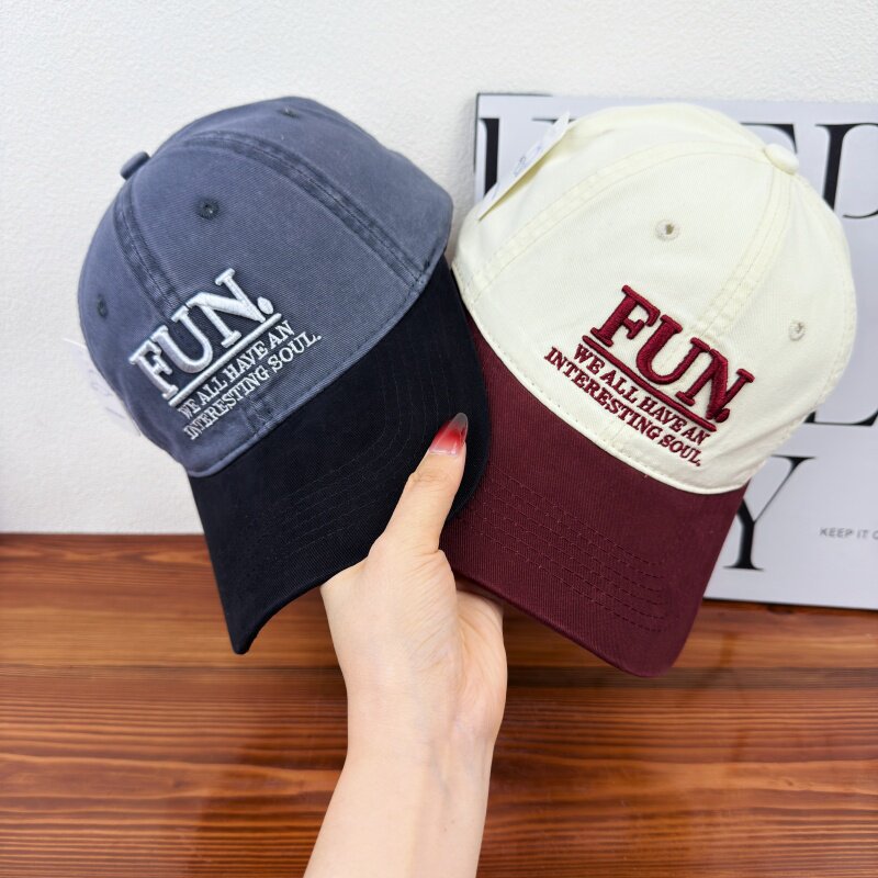 Kvinnenes morsomme broderte caps Skanto