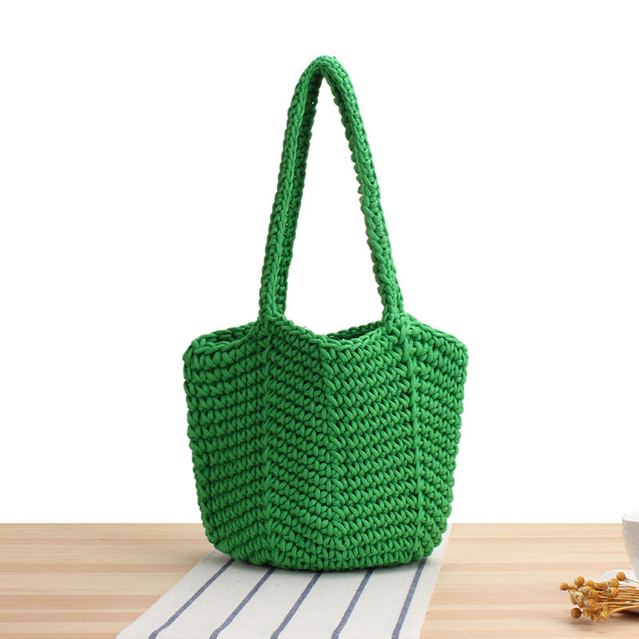 Handmade macrame handbag with textured design Skanto