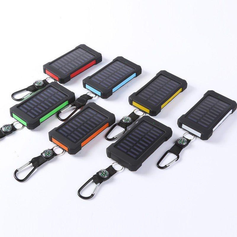 Solenergidrevet powerbank med integrert kompass og karabinkrok Skanto
