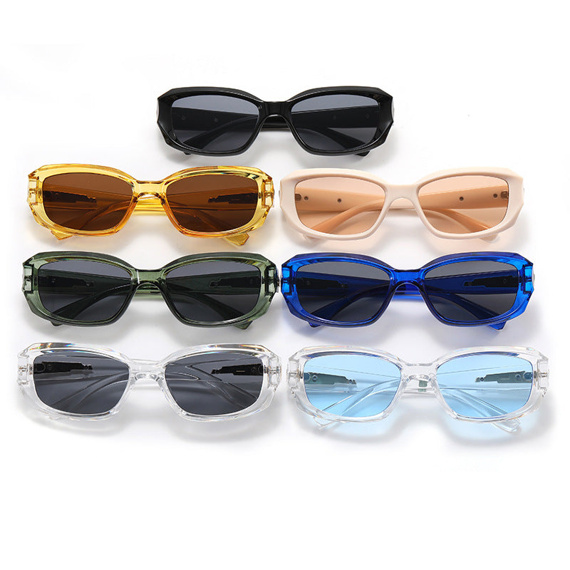 Dame moteriktig oversized solbrille med unik ramme Skanto