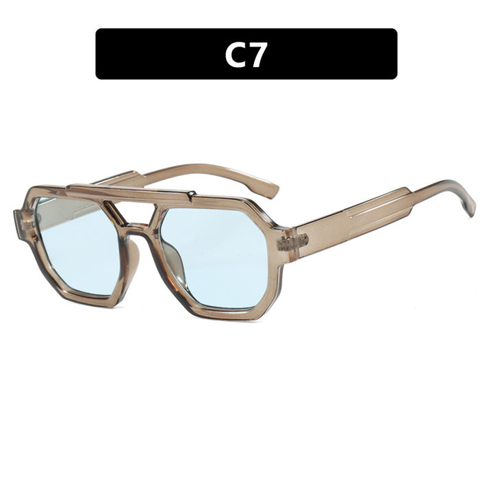 Women's oversized sunglasses in masculine design Skanto