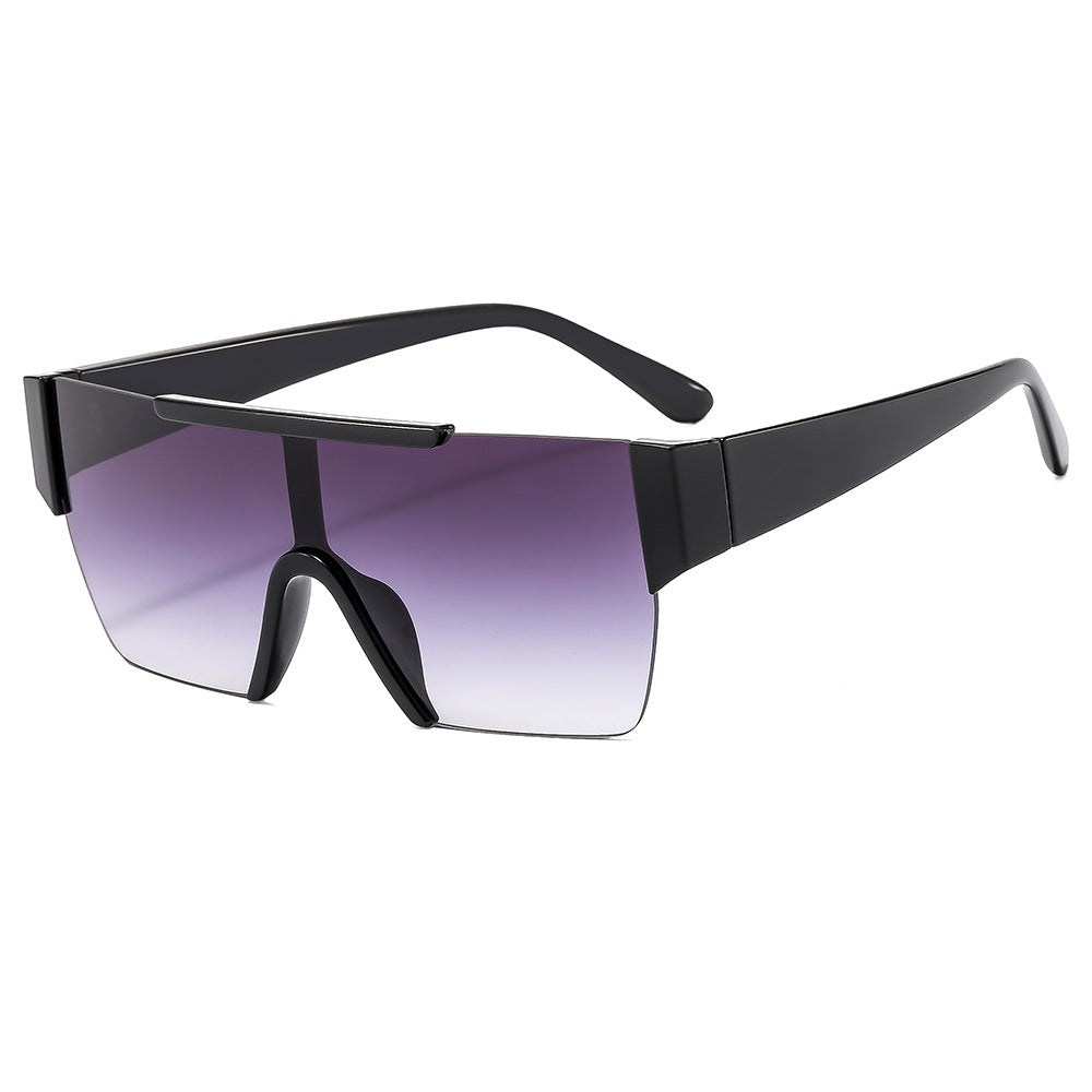 Dame trendy oversized solbriller i futuristisk design Skanto