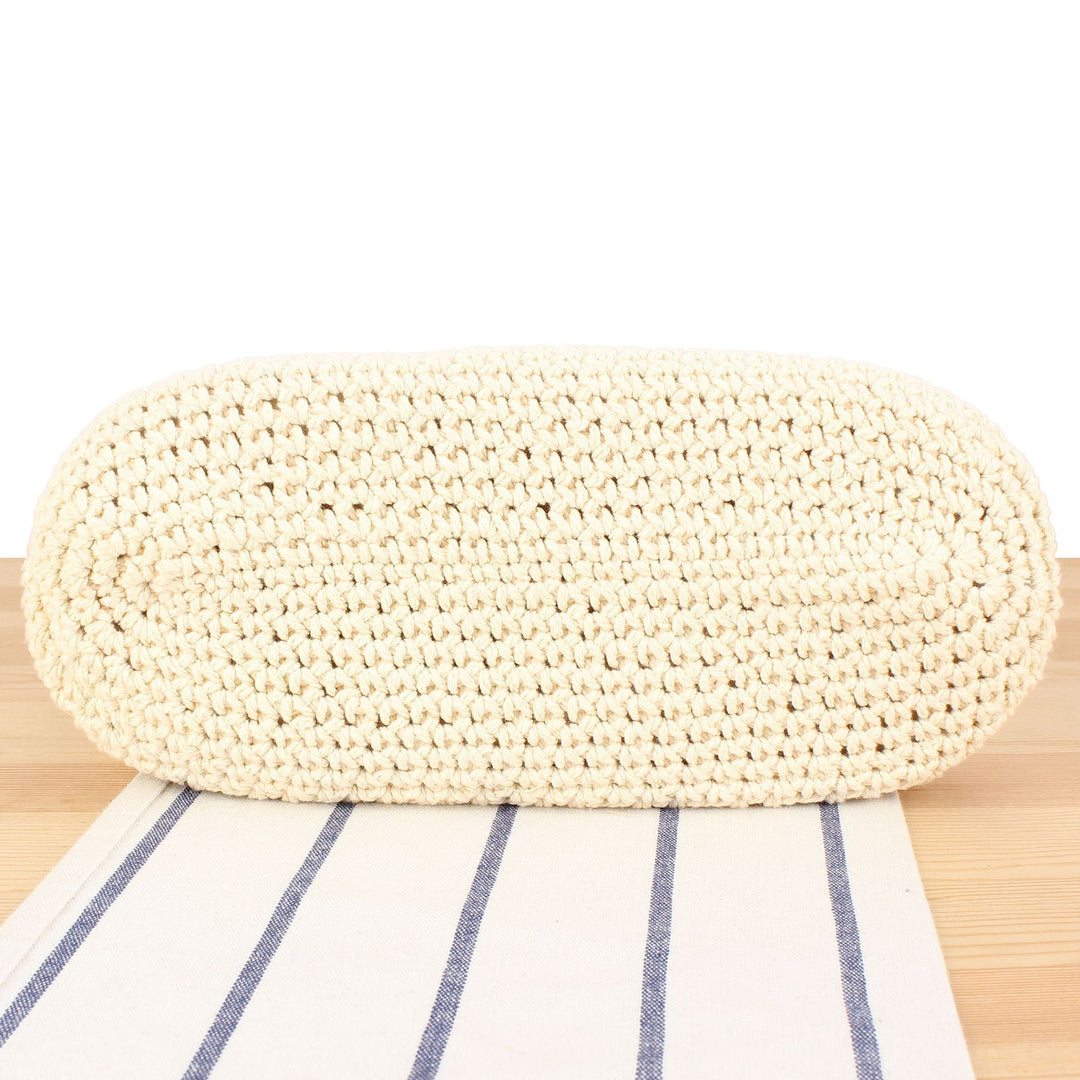 Handbag in hand-woven natural material with leather accents Skanto