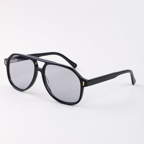Dame moderne solbrille med innovativ ramme Skanto