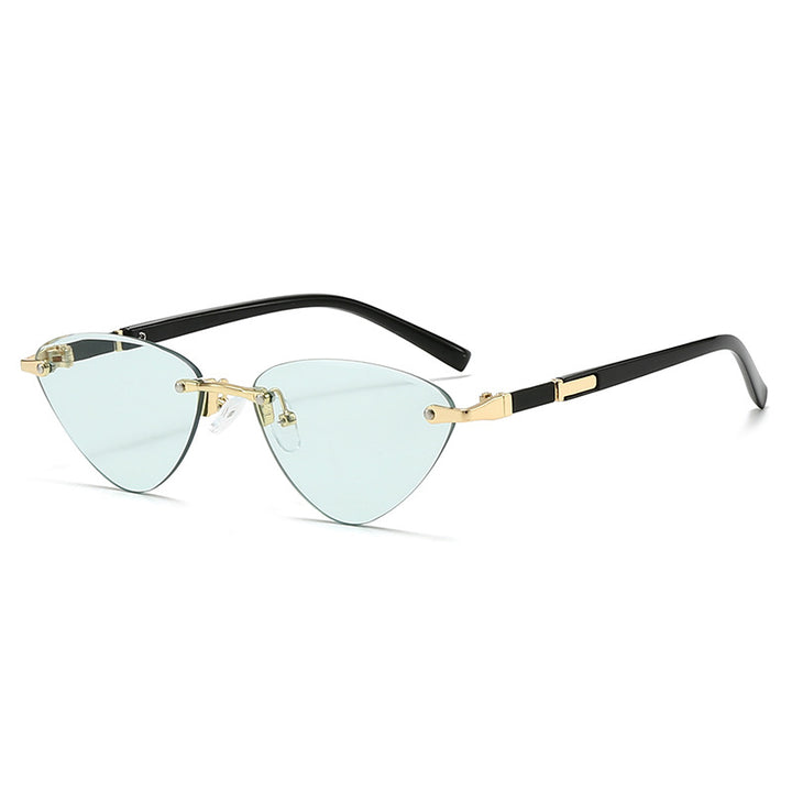 Dame moteriktig Cat-Eye solbrille med elegant metallramme Skanto