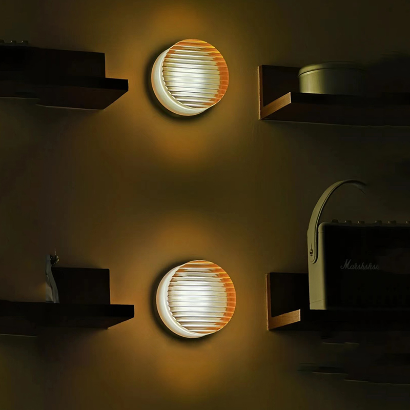 Moderne LED Vegglampe – Elegant Design for Stue og Soverom | Skanto