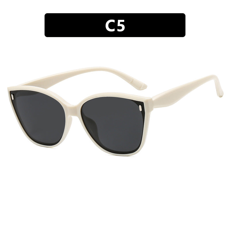 Women's Cat-Eye Sunglasses with UV Protection and Stylish Frame Skanto