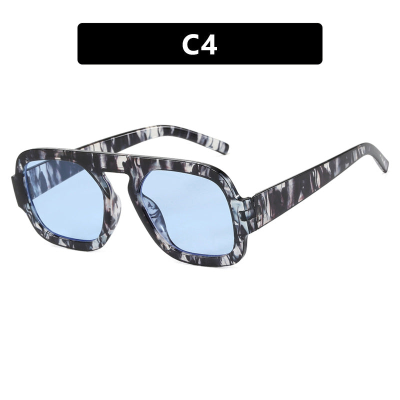 Women's Fashionable Sunglasses in Modern Retro Style Skanto