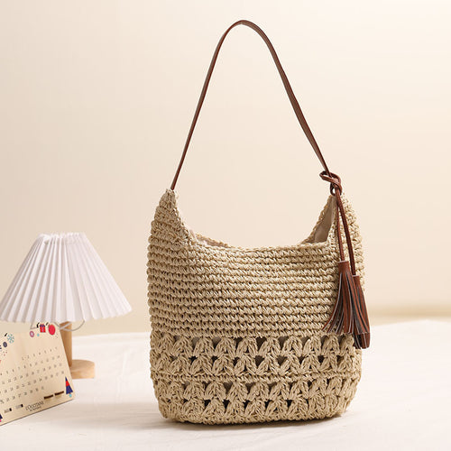 Handmade shoulder bag made of braided natural material Skanto