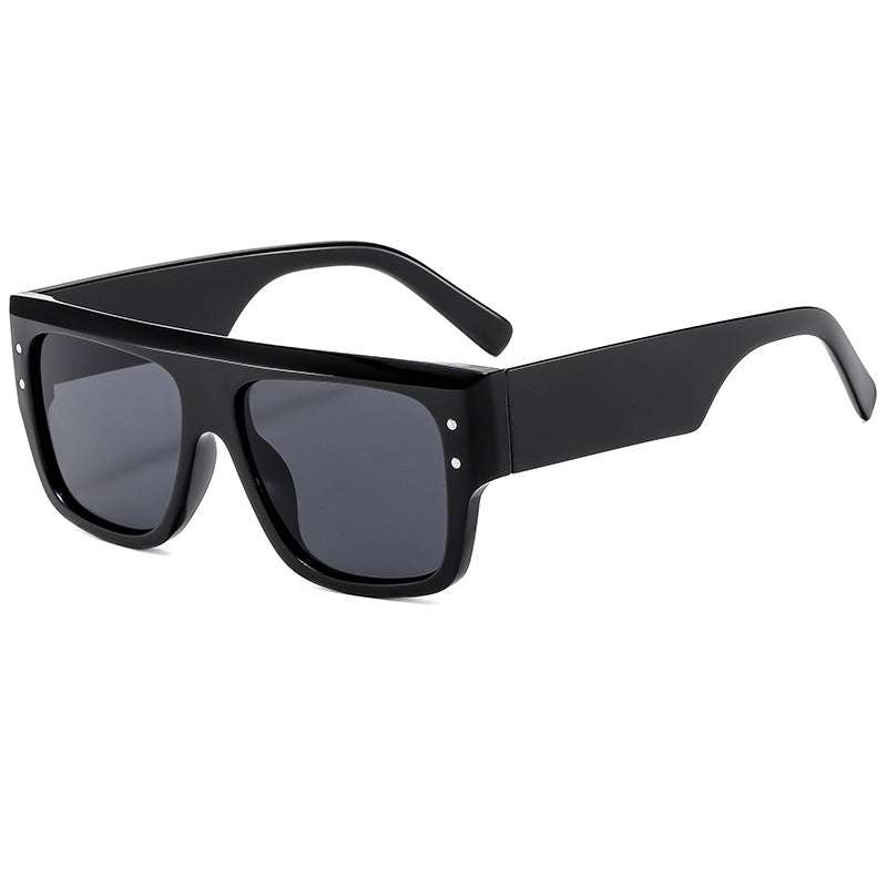 Dame Oversized Solbriller i stilfullt skilpaddeskall-design Skanto