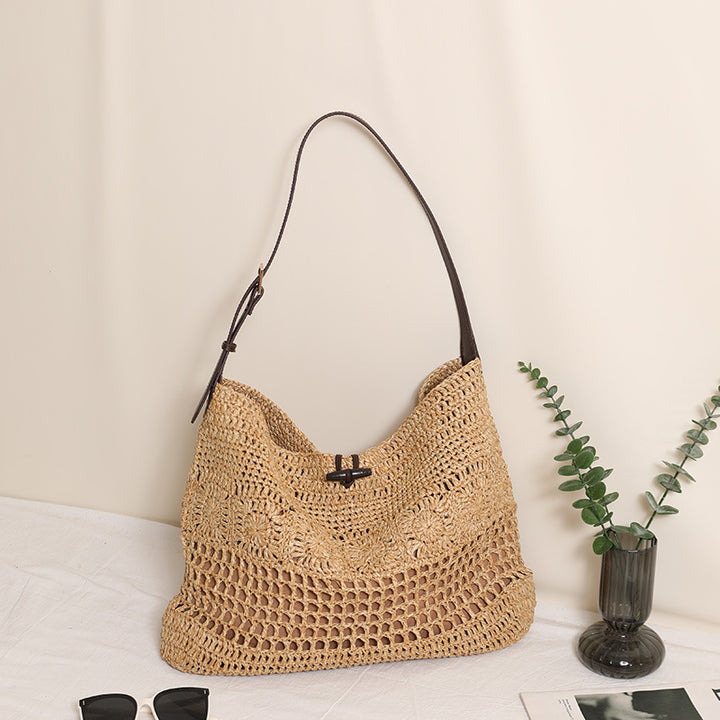 Hand-knotted shopper bag with modern net design Skanto