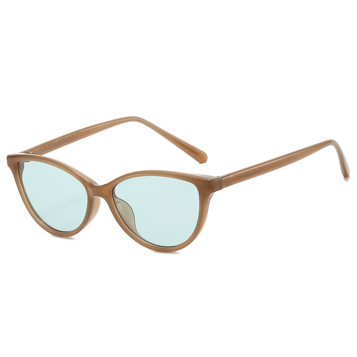 Dame Cat-Eye solbriller med stilige aksenter Skanto
