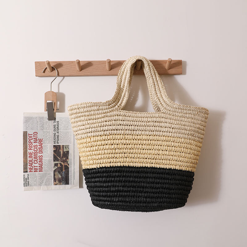 Handmade Durable Beach Bag with Cheerful Zigzag Pattern Skanto