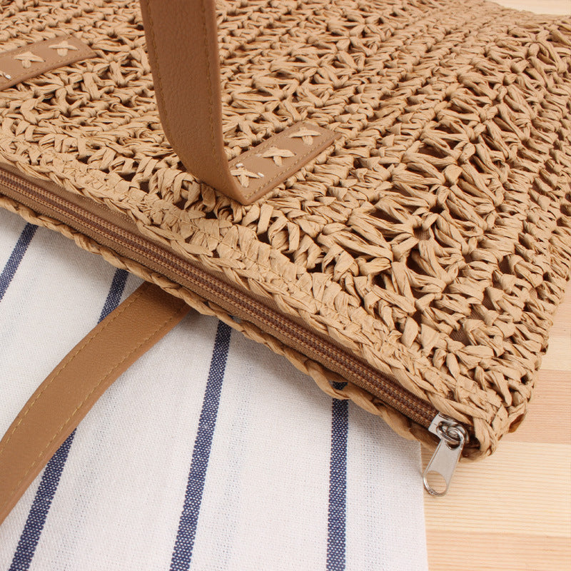 Strand shoulder bag made of handmade natural material with robust design Skanto