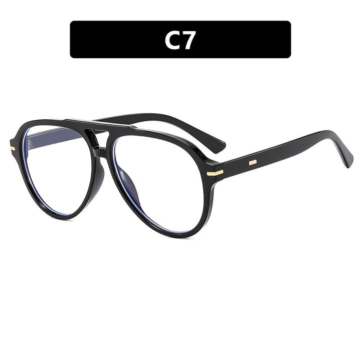 Women's stylish sunglasses with a striking design Skanto