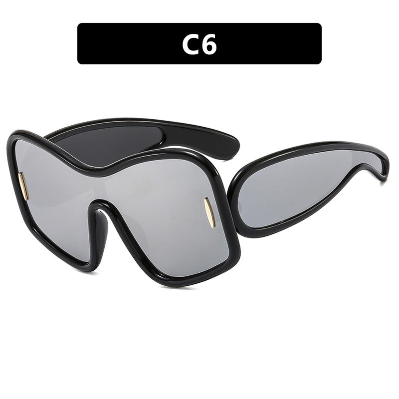 Women's futuristic sunglasses with extra-wide design and protective UV filter Skanto