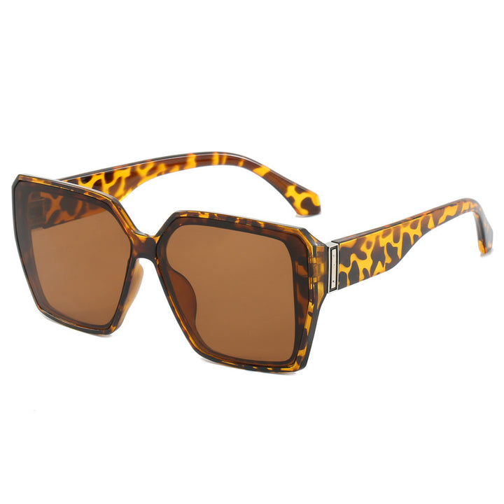 Dame moteriktig geometrisk solbrille i urban stil Skanto