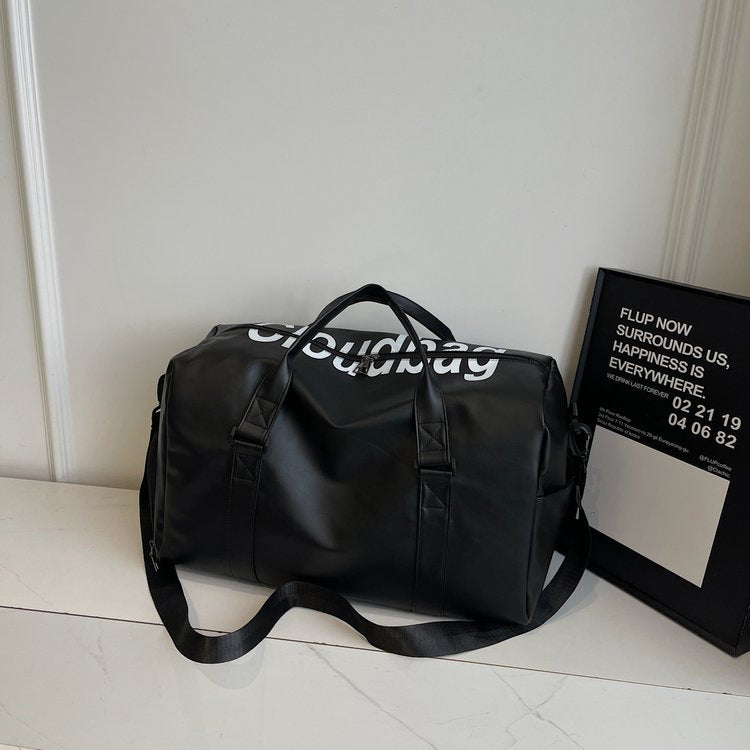 Sporty reiseveske med robust design og justerbar skulderstropp Skanto
