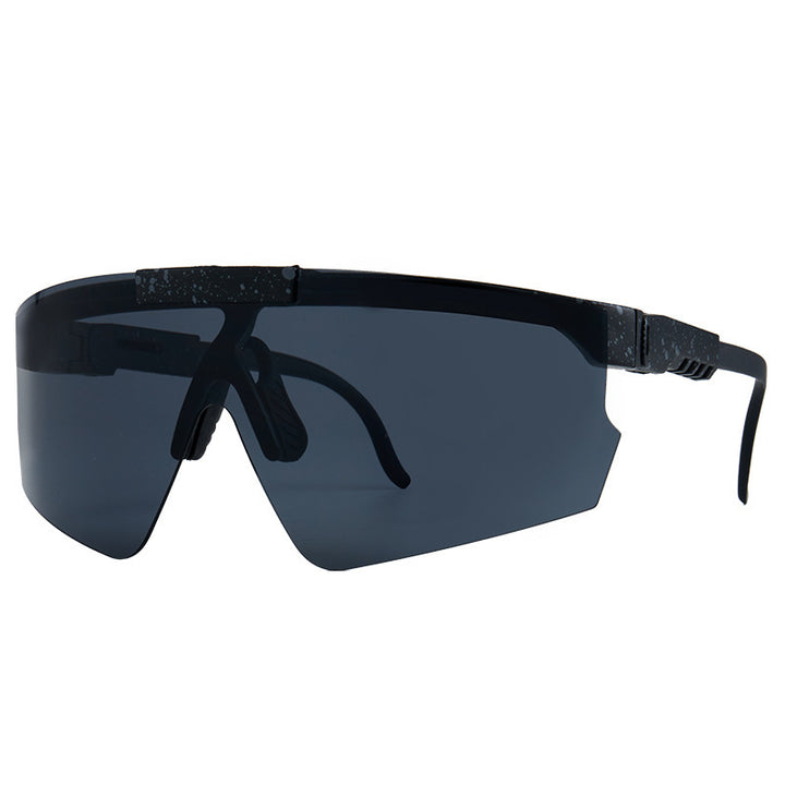 Dame Sport-solbrille i moderne design med store glass Skanto