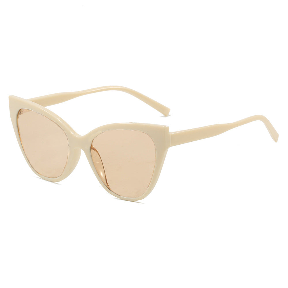 Dame Cat-Eye solbriller med UV-beskyttelse og moderne ramme Skanto