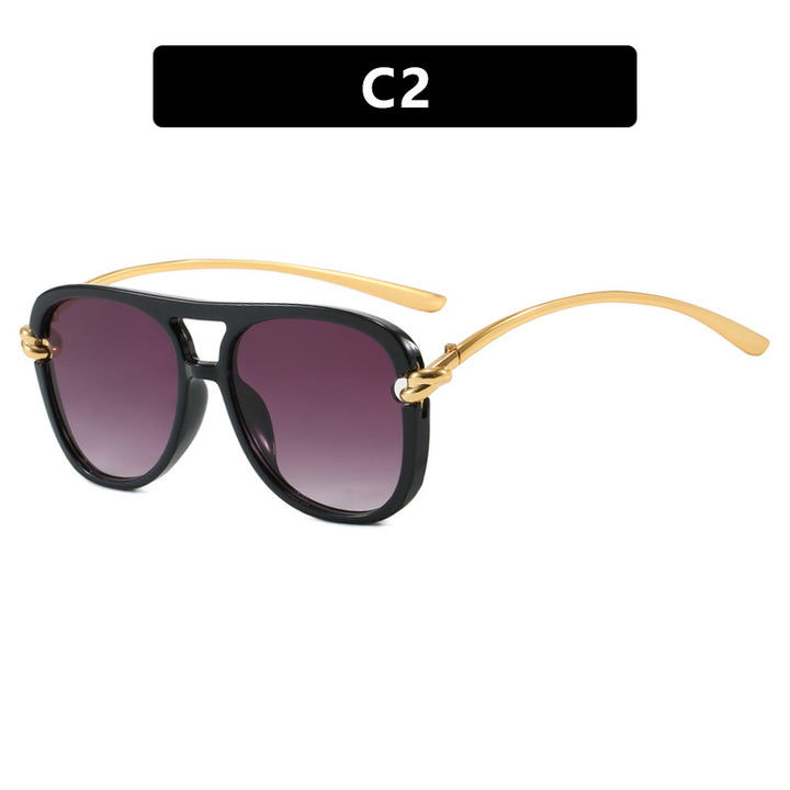 Women's sports sunglasses with wide plastic frame and UV protection Skanto