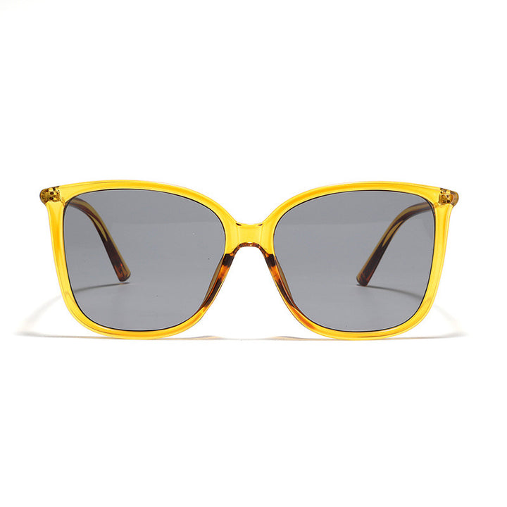 Dame cat-eye solbrille med luksuriøs transparent ramme og UV-beskyttelse Skanto