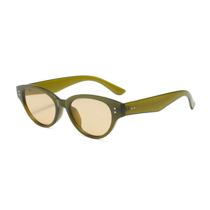 Dame Cat-Eye solbriller med elegant plastisk ramme og UV-beskyttelse Skanto