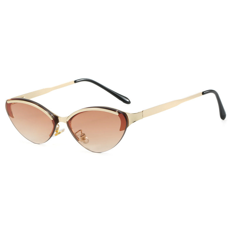 Dame Cat-Eye solbriller med elegant ramme og UV-beskyttelse Skanto