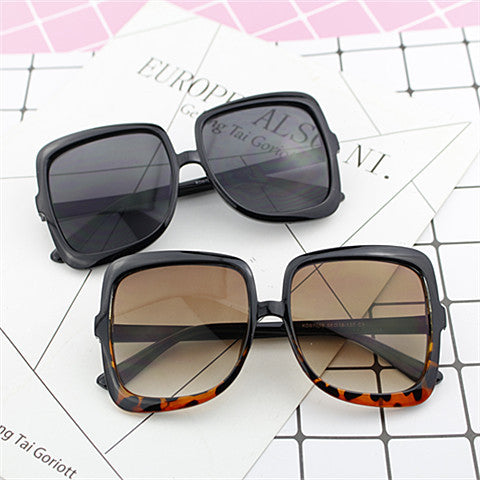 Dame Geometrisk Solbrille i moderne design Skanto