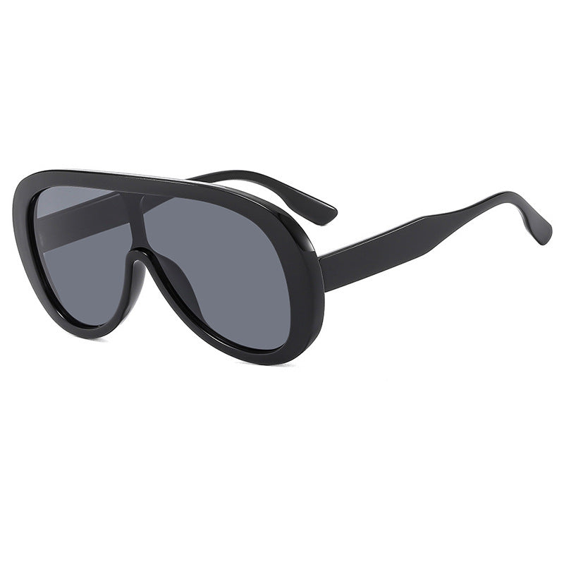 Women's futuristic sports sunglasses with wide field of vision and UV protection Skanto